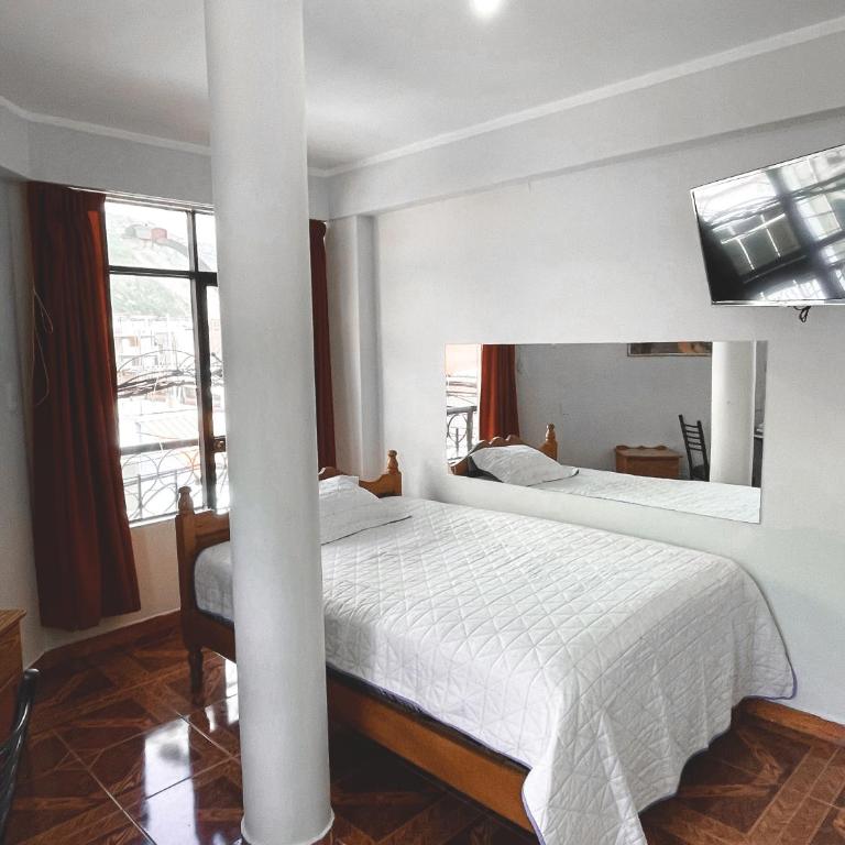 Hotel Cordillera Blanca - Queen Room - 3