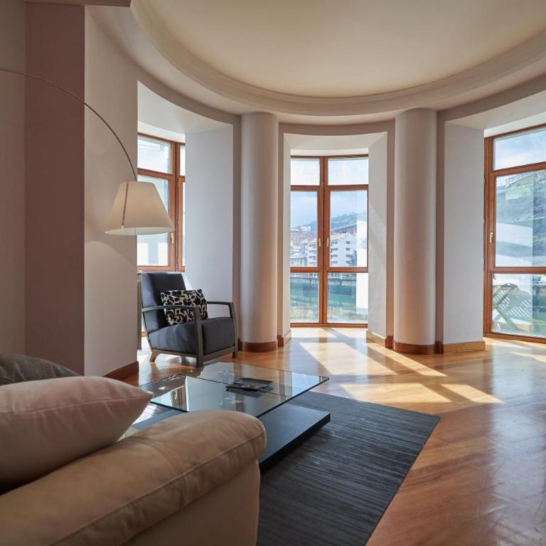 Apartamento BIO Exclusivo con mirador en Bilbao y aparcamiento público gratuito - Two-Bedroom Apartment - 55