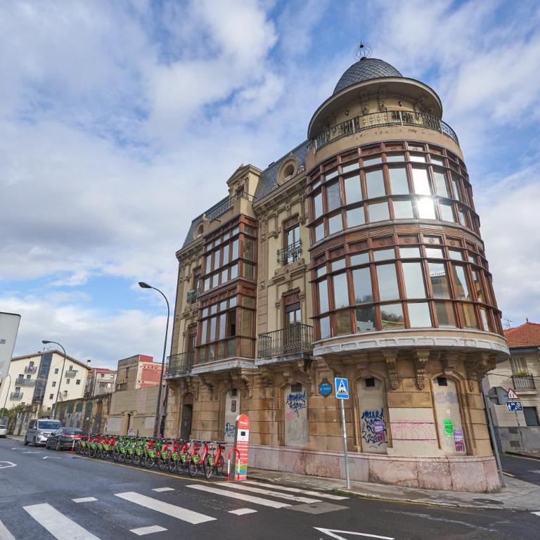 Apartamento BIO Exclusivo con mirador en Bilbao y aparcamiento público gratuito - Two-Bedroom Apartment - 45