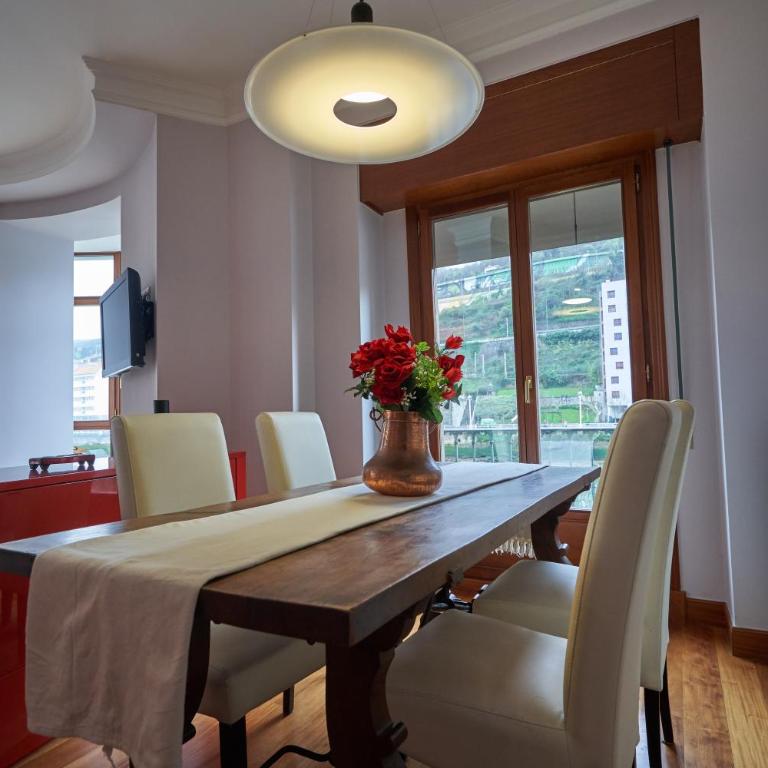 Apartamento BIO Exclusivo con mirador en Bilbao y aparcamiento público gratuito - Two-Bedroom Apartment - 32