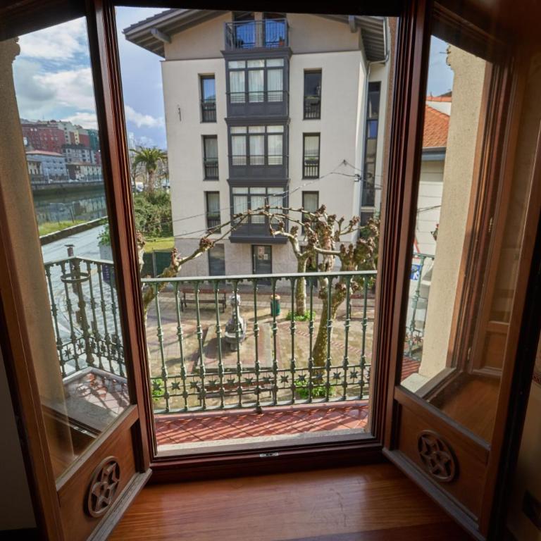 Apartamento BIO Exclusivo con mirador en Bilbao y aparcamiento público gratuito - Two-Bedroom Apartment - 17