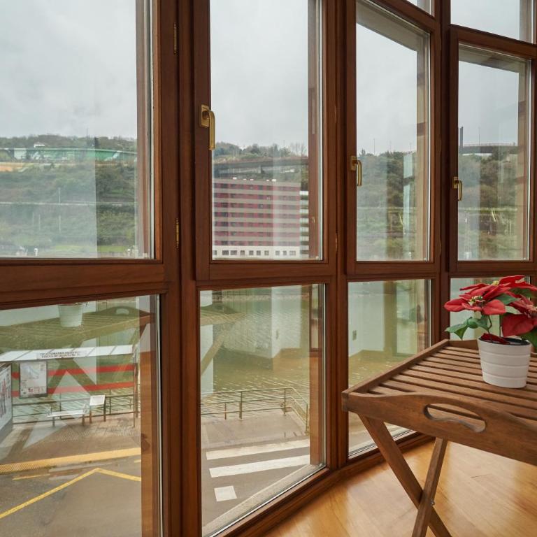 Apartamento BIO Exclusivo con mirador en Bilbao y aparcamiento público gratuito - Two-Bedroom Apartment - 75