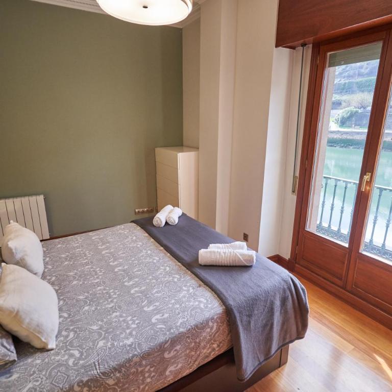 Apartamento BIO Exclusivo con mirador en Bilbao y aparcamiento público gratuito - Two-Bedroom Apartment - 80