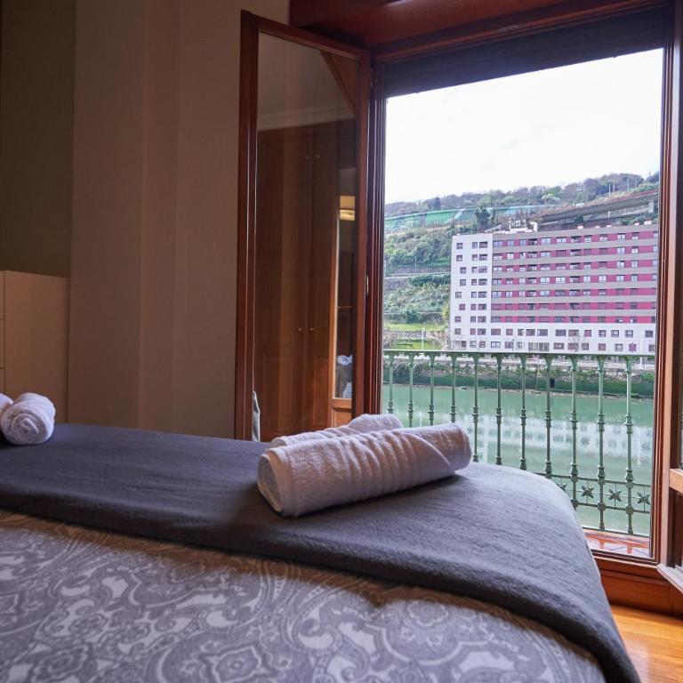 Apartamento BIO Exclusivo con mirador en Bilbao y aparcamiento público gratuito - Two-Bedroom Apartment - 81