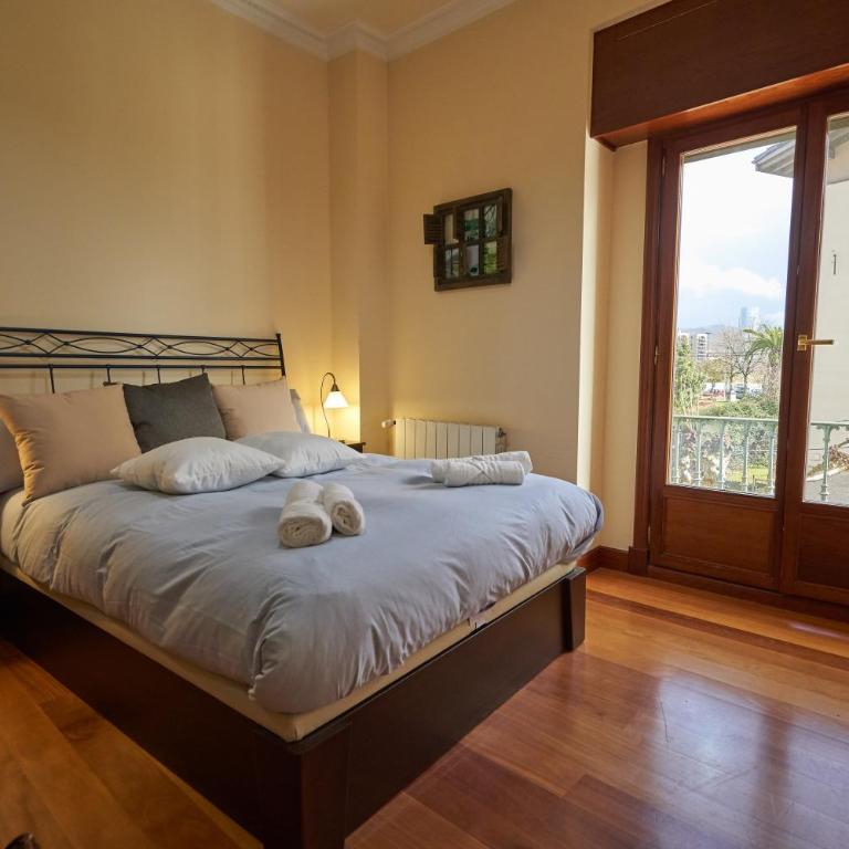Apartamento BIO Exclusivo con mirador en Bilbao y aparcamiento público gratuito - Two-Bedroom Apartment - 83