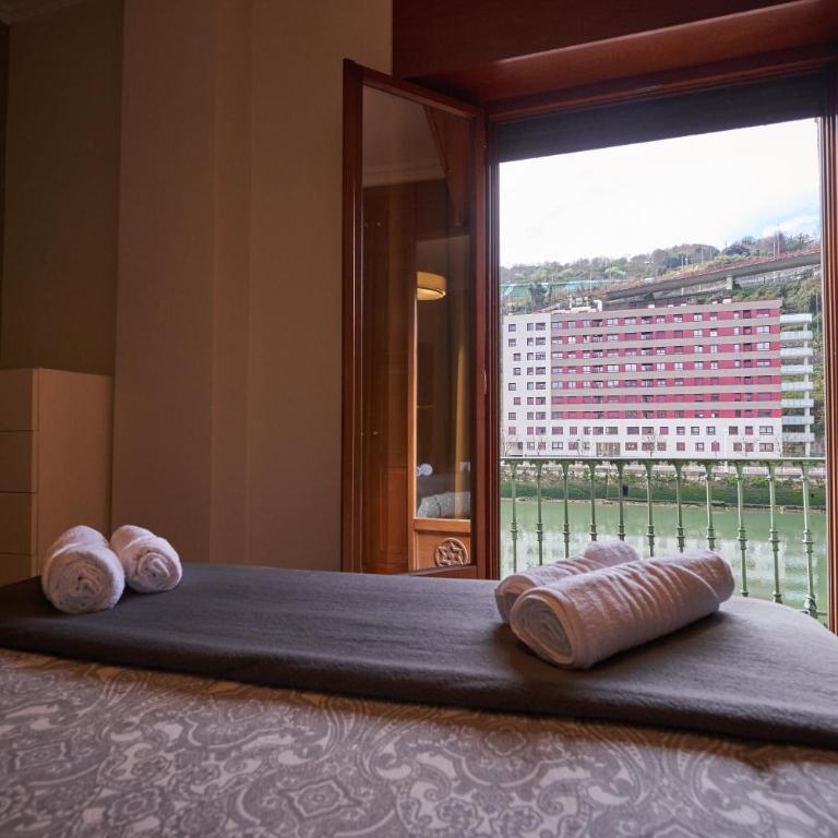 Apartamento BIO Exclusivo con mirador en Bilbao y aparcamiento público gratuito - Two-Bedroom Apartment - 84