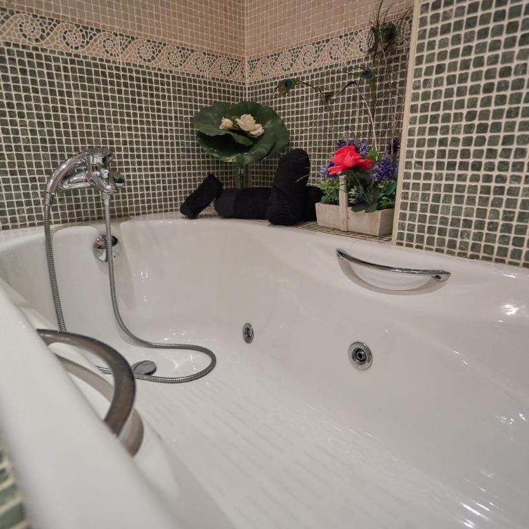 Apartamento BIO Exclusivo con mirador en Bilbao y aparcamiento público gratuito - Two-Bedroom Apartment - 93
