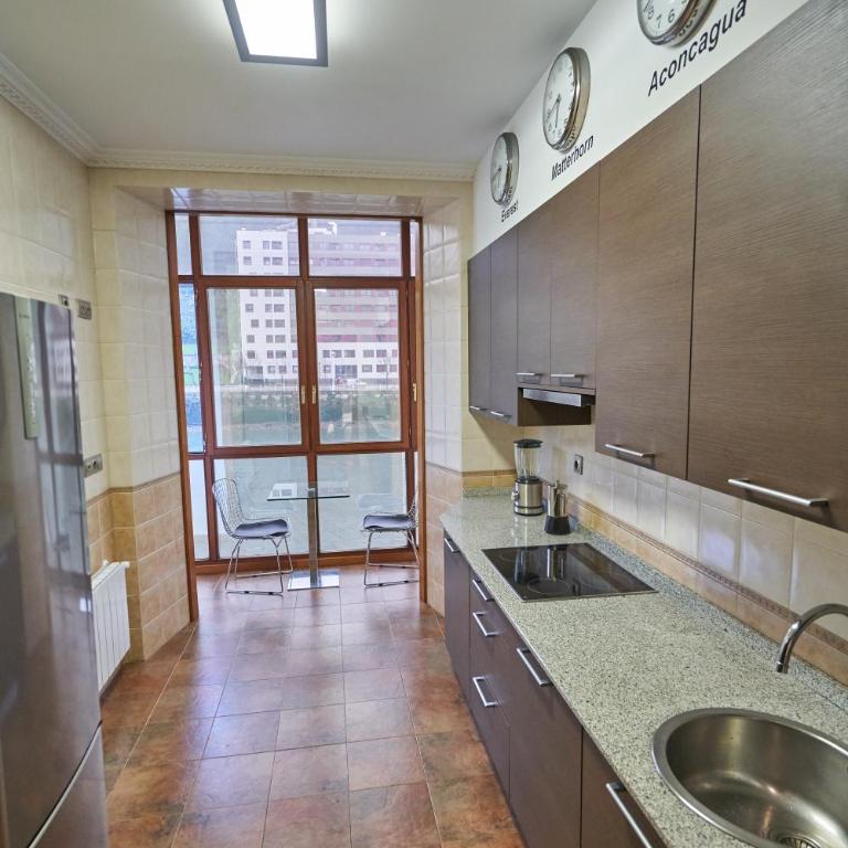 Apartamento BIO Exclusivo con mirador en Bilbao y aparcamiento público gratuito - Two-Bedroom Apartment - 8
