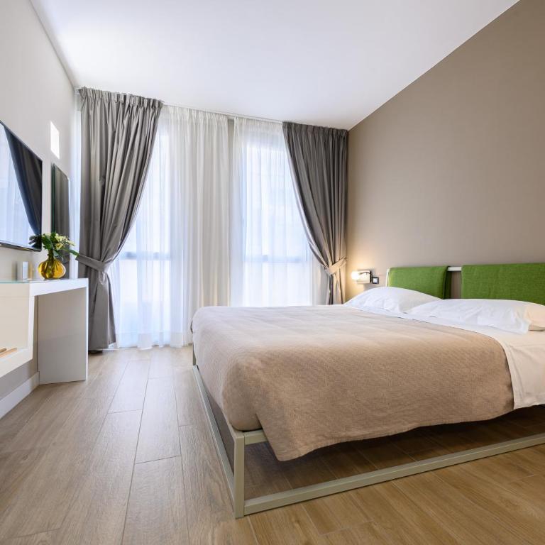 Alma Suites - Camera Quadrupla Classic - 13