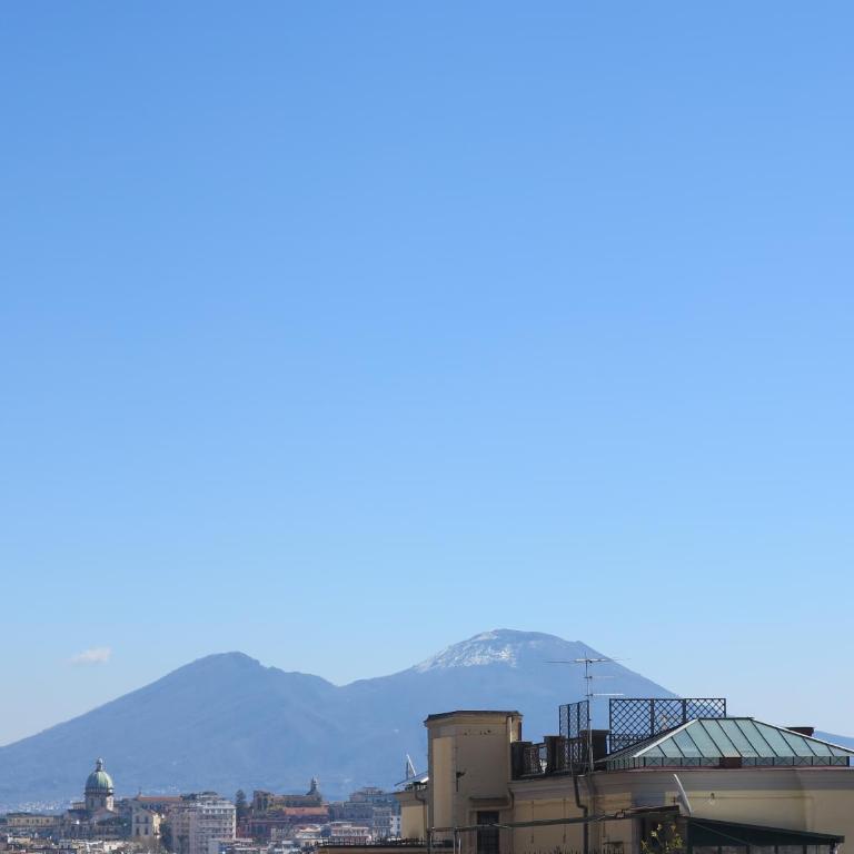 Bonbonniere in Chiaia district - One-Bedroom Apartment - 2