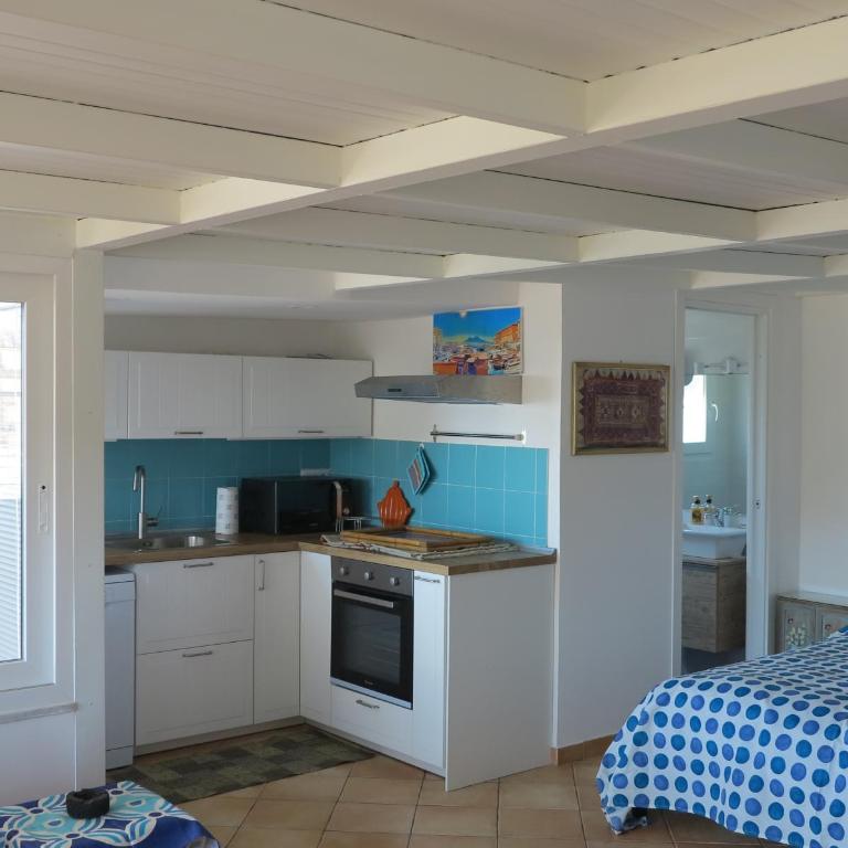 Bonbonniere in Chiaia district - One-Bedroom Apartment - 15