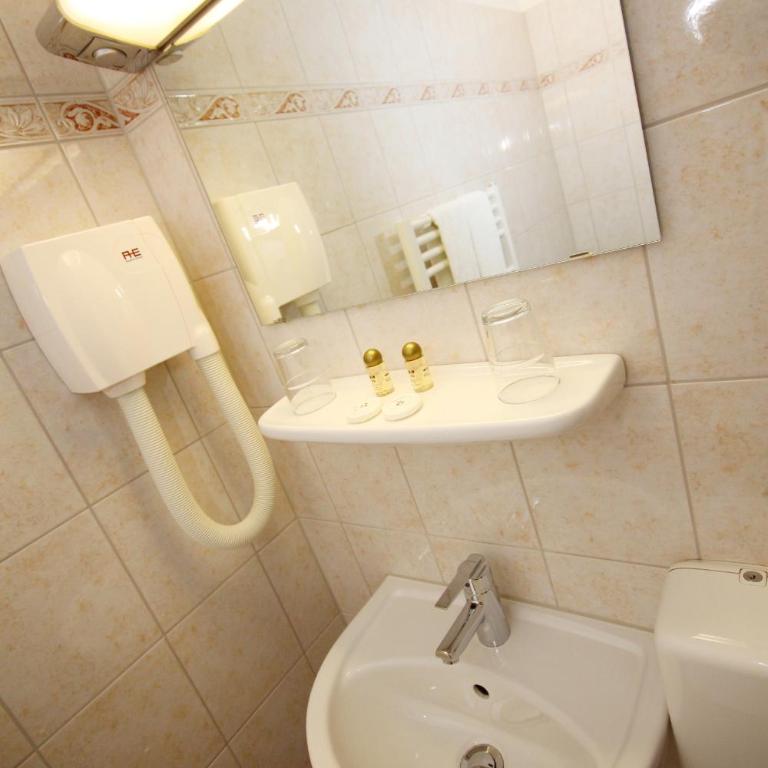 Hotel-Gasthof Restaurant Murblick - Doppelzimmer mit Zustellbett - 13