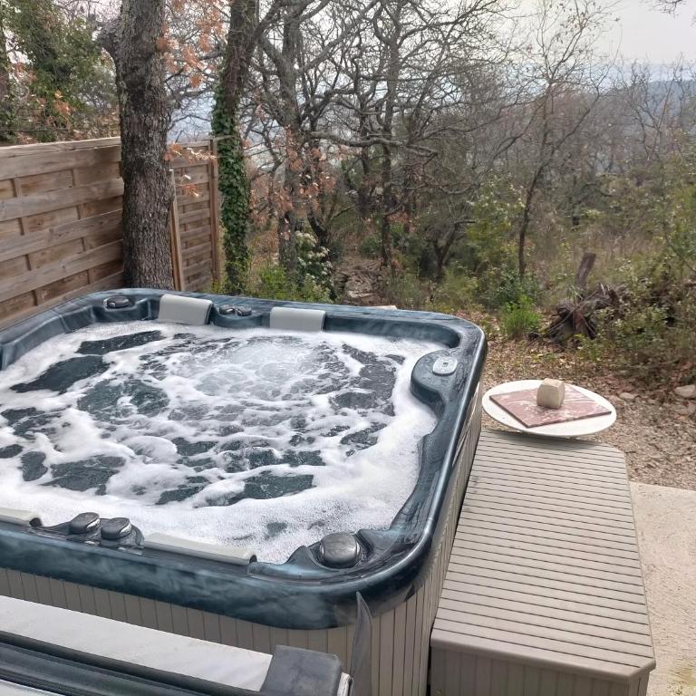 Les Rapieres Mireio - Maison Familiale 2 Chambres avec Jacuzzi - 8