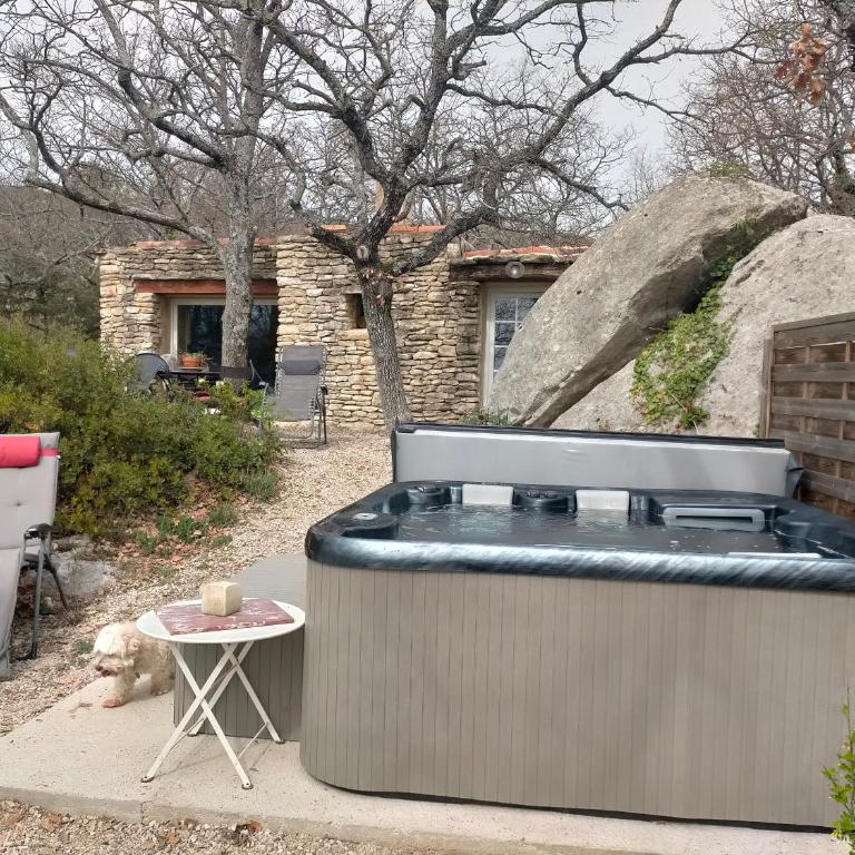 Les Rapieres Mireio - Maison Familiale 2 Chambres avec Jacuzzi - 9