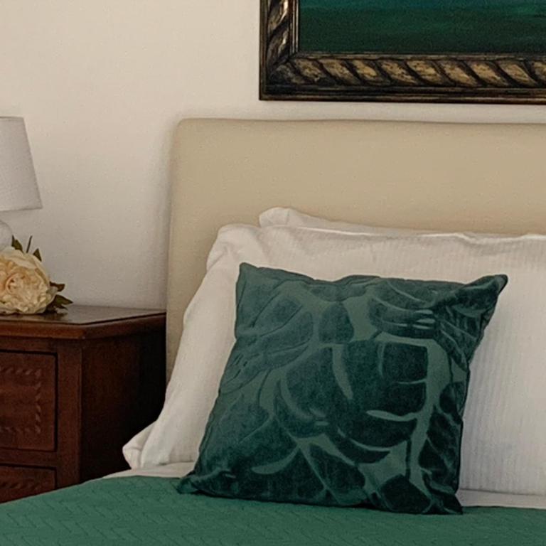 Villa Serendipity Terrasini - Deluxe Zimmer (2 Erwachsene & 1 Kind) - 1