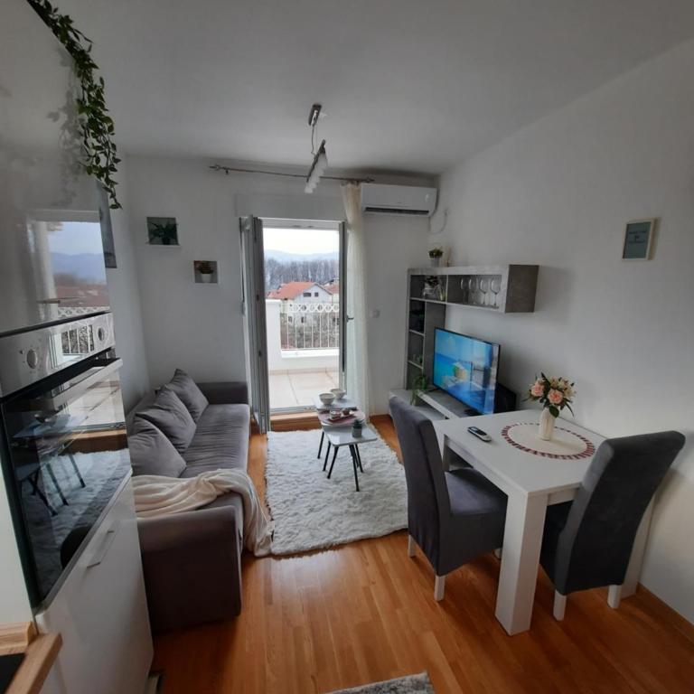 Lux Natural - One-Bedroom Apartment - 16