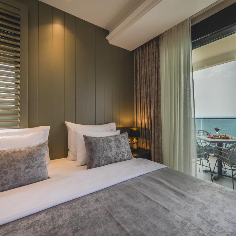 Kalamper Apartments - Two-Bedroom Apartment - 12