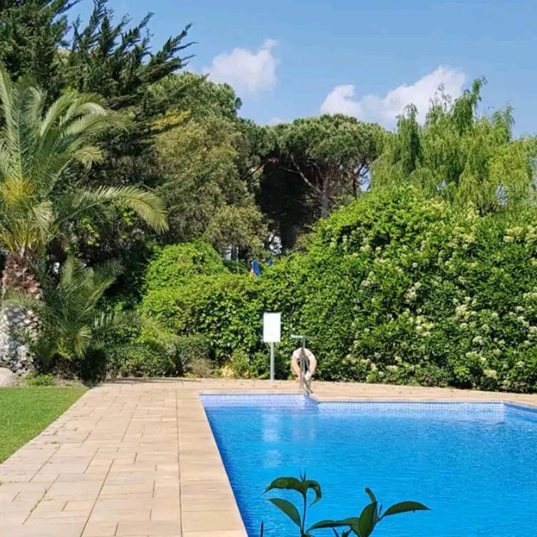 Apt con piscina en Calella de Palafrugell, parking gratuito - Apartamento de 1 dormitorio - 1