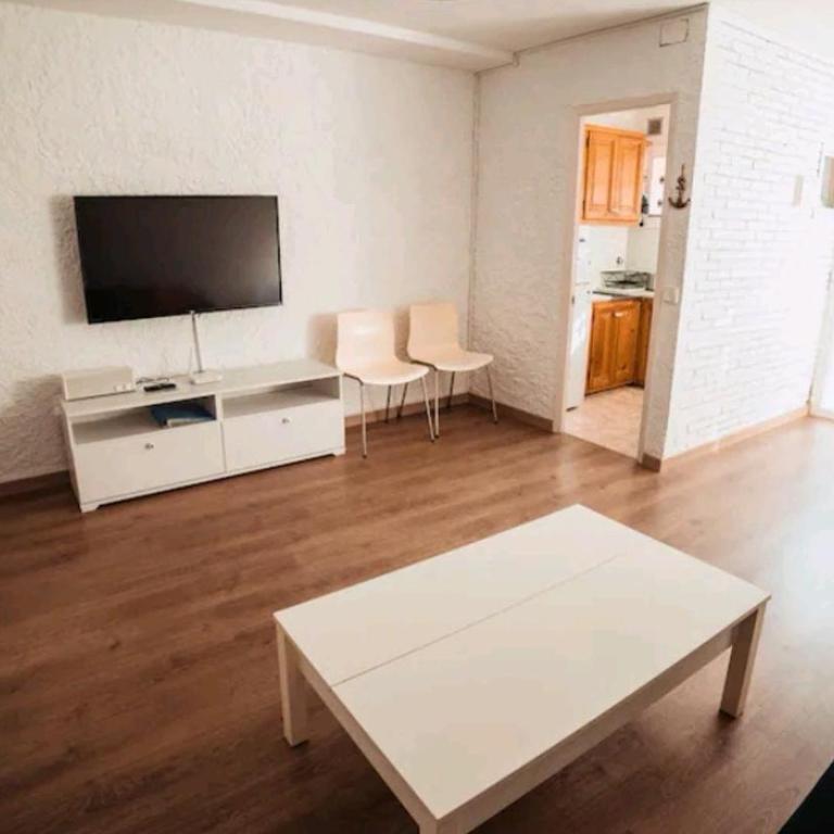 Apt con piscina en Calella de Palafrugell, parking gratuito - Apartamento de 1 dormitorio - 19