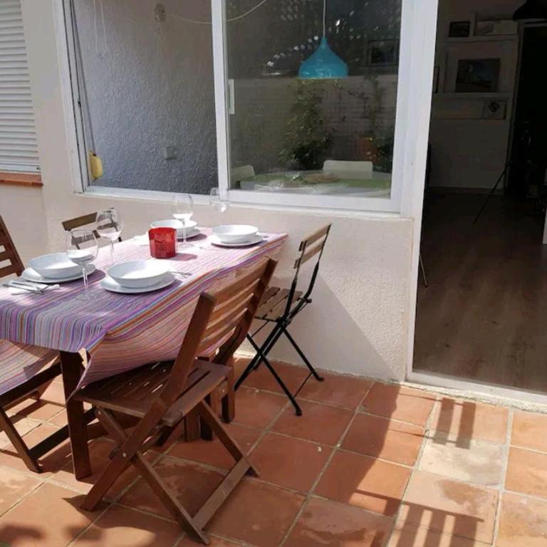 Apt con piscina en Calella de Palafrugell, parking gratuito - Apartamento de 1 dormitorio - 28