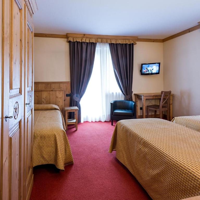 Hotel Crampon - Camera Tripla con Balcone - 2