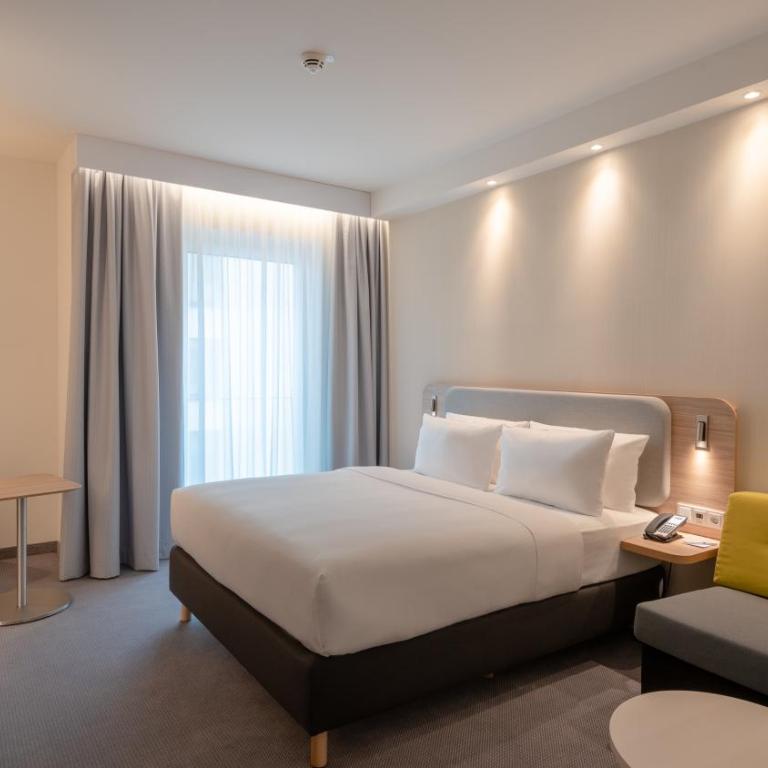 Holiday Inn Express - MUNICH NORTH by IHG - Habitación Estándar con cama grande y sofá cama - No fumadores - 4