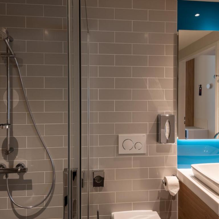 Holiday Inn Express - MUNICH NORTH by IHG - Habitación Estándar con cama grande - Esquina - 3