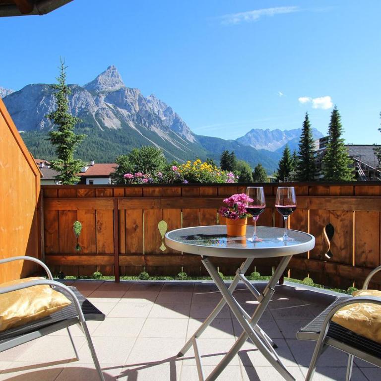 Hotel Alpin - Doppelzimmer mit Balkon - 4