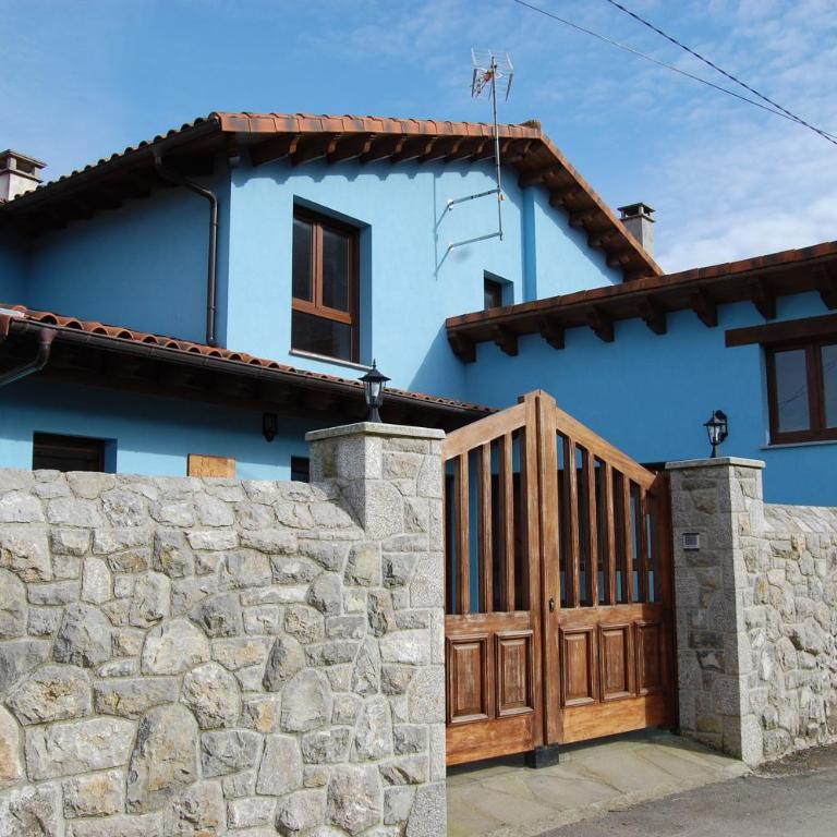 Gestiona2R - Casa El Refugio para 12 con finca en Llanes - Six-Bedroom House - 6