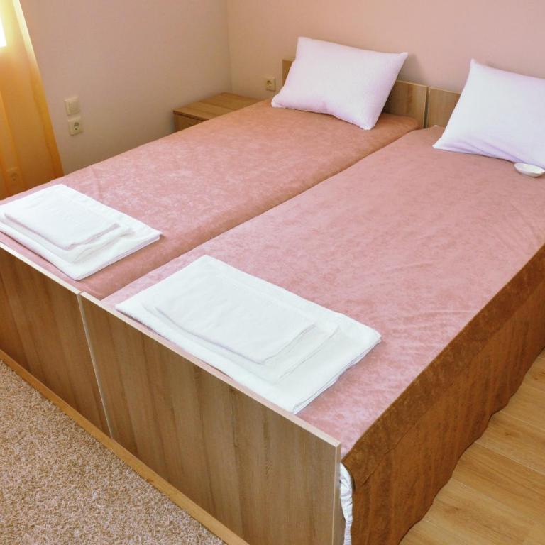 Garni Hotel Tri O - Twin Room - 11
