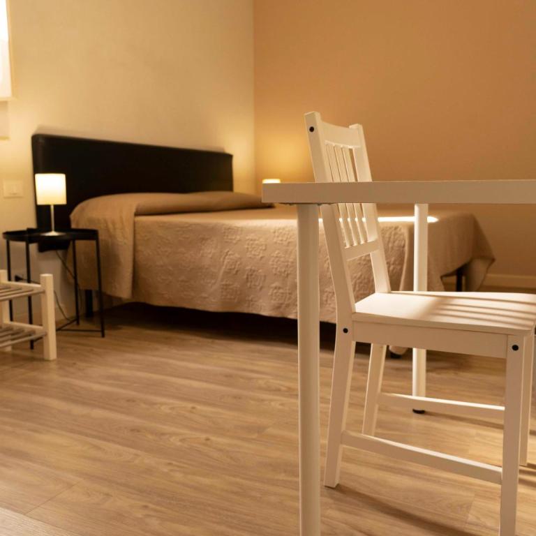 La Casa dei Limoni - Camera Matrimoniale/Doppia con Letti Singoli con Bagno Privato - 4