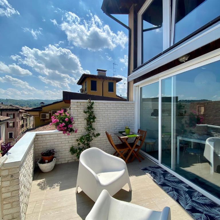 La casa di Angelina - Appartamento Attico con 2 Camere da Letto e Terrazza - 18