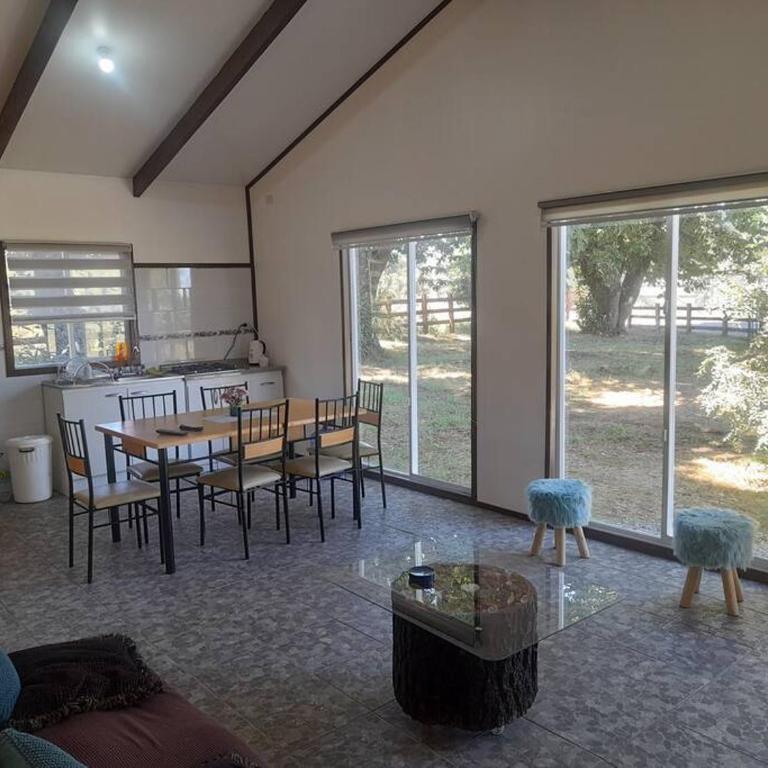 Hermosa cabaña en parcela a 500 metros del centro. - Casa de 2 dormitorios - 3