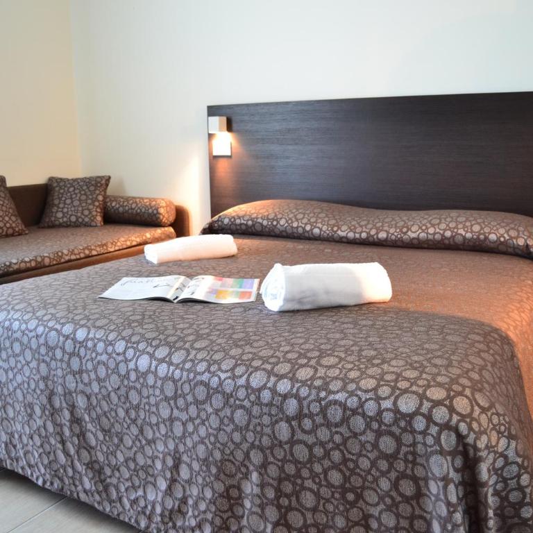 Hotel Morena - Camera Familiare con Balcone - 3