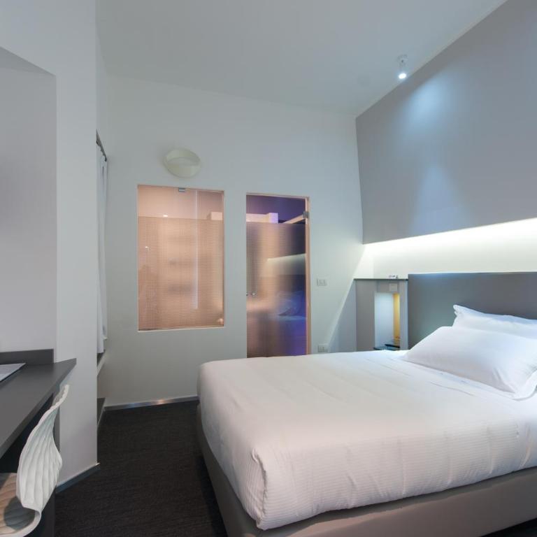 Executive Inn Boutique Hotel - Camera Matrimoniale con Letto a una Piazza e Mezza - 7