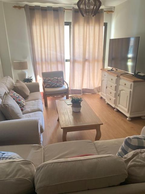 PISO FUENGIROLA MARTINEZ CATENA - Three-Bedroom Apartment - 10