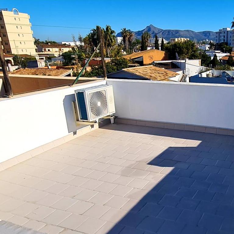 Dolce Vita - Three-Bedroom House - 16