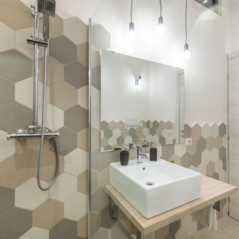 Giardini 32 - Cagliari Center House - Two-Bedroom House - 9