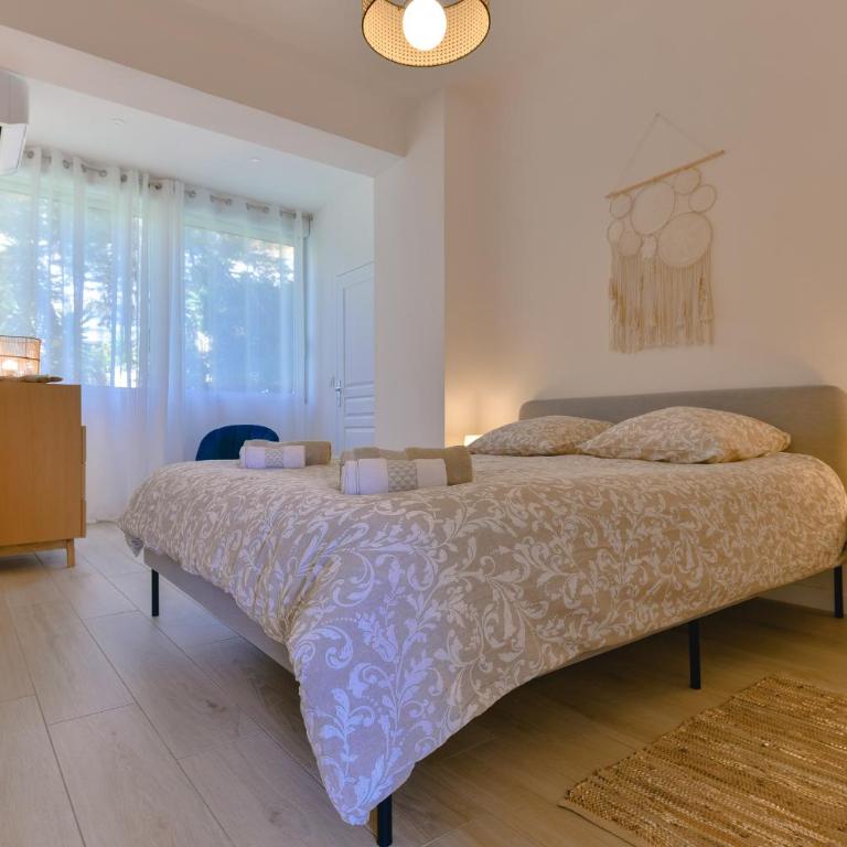 Appartement refait à neuf, proche plage et centre ville- Ajaccio-Parc Berthaut - Appartement 1 Chambre - 11