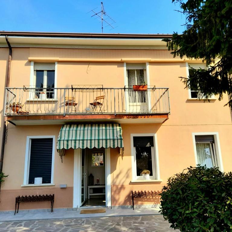 Les Amis - Two-Bedroom Apartment - 36