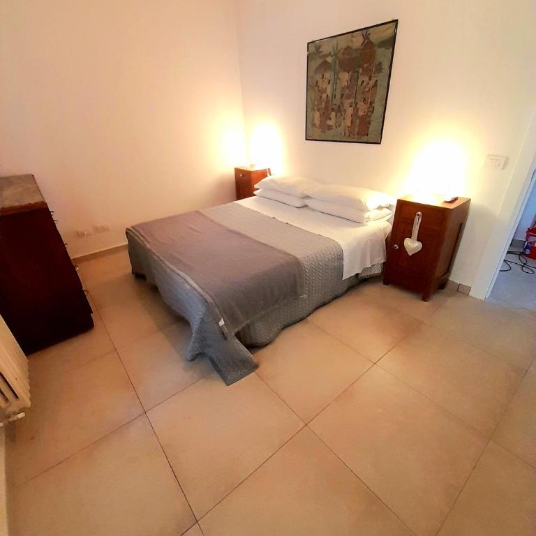 Les Amis - Two-Bedroom Apartment - 29