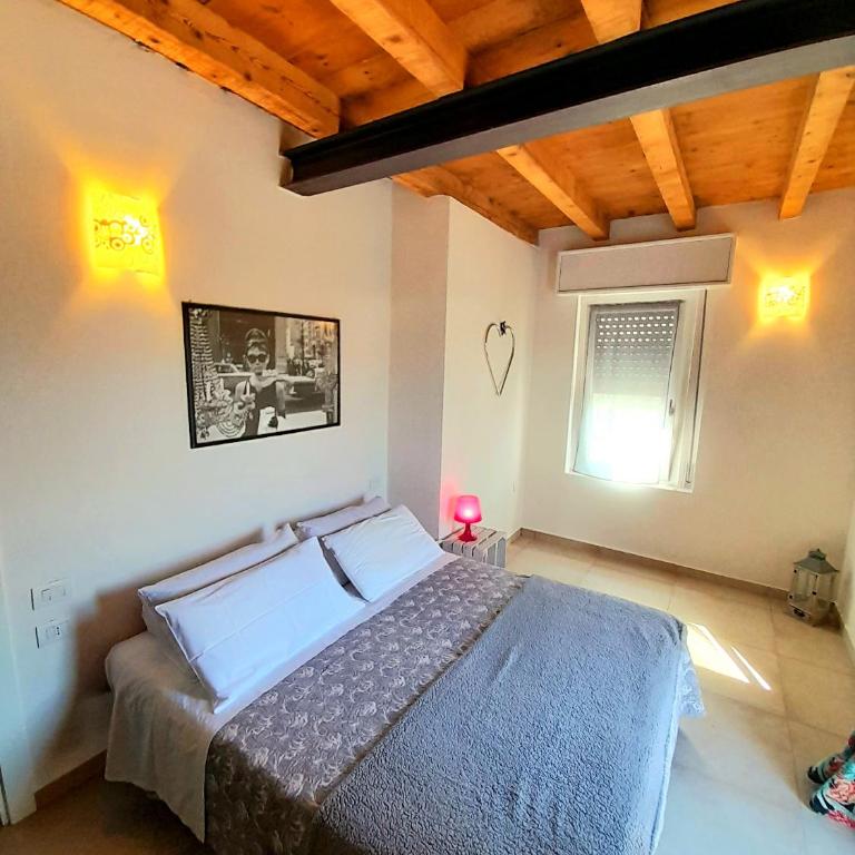Les Amis - Two-Bedroom Apartment - 24