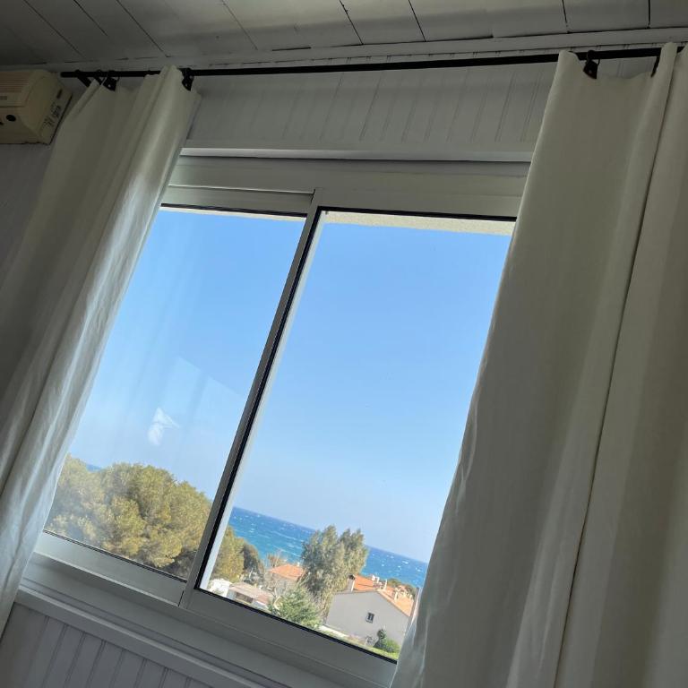 Villa Paradis - Chambre Double Deluxe - Vue sur Mer - 13
