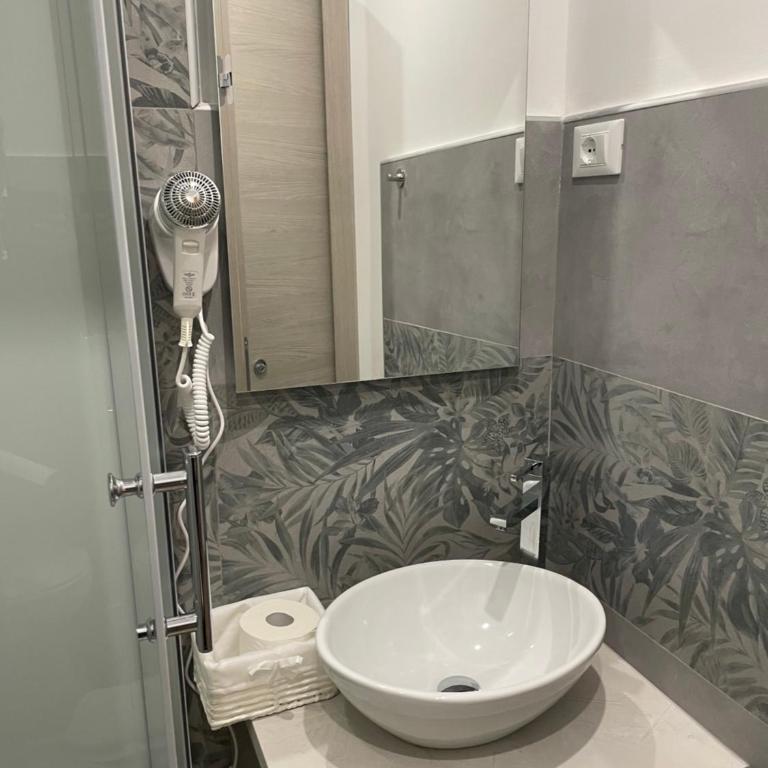 Domus La Foce Hotel - Camera Matrimoniale/Doppia con Letti Singoli con Bagno Privato - 4