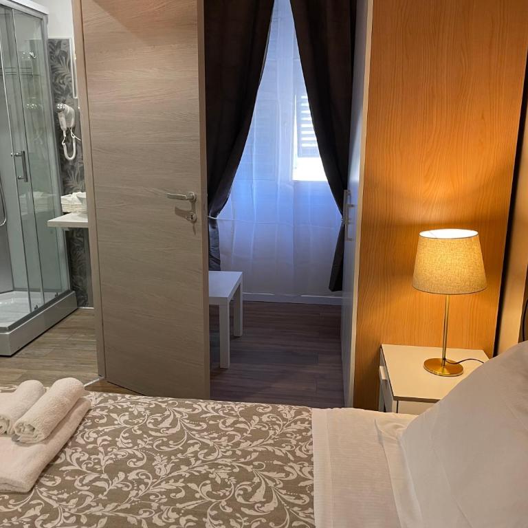 Domus La Foce Hotel - Camera Matrimoniale/Doppia con Letti Singoli con Bagno Privato - 2