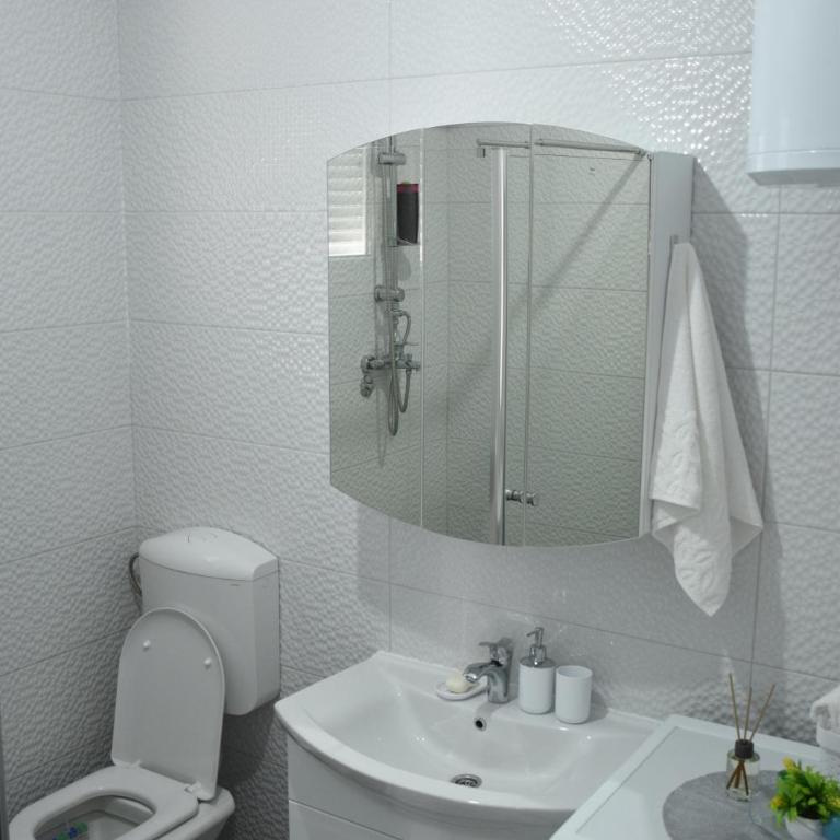 The White Apartment - One-Bedroom Apartment - 2