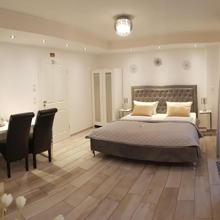 House LA Neuschwanstein Blick - Budget City Hotel - Deluxe Doppelzimmer mit Kingsize-Bett – Nebengebäude - 2