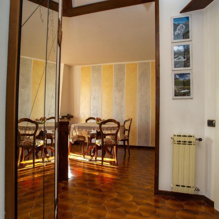 Casa Vacanze Heidi vista lago - Appartamento con 1 Camera da Letto - 11