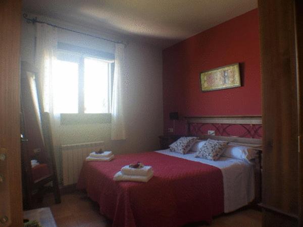 Apartamentos Pirineos Ordesa - Two-Bedroom Apartment (4 Adults) - 2