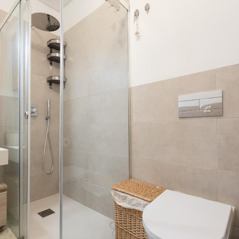 HoneyMoon Apartment - One-Bedroom Apartment - 14
